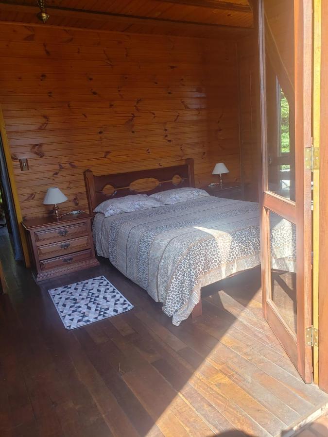 Chale Sonho Da Vovo A 5 Minutinhos Do Centrinho De Capivari Campos do Jordao Exterior photo